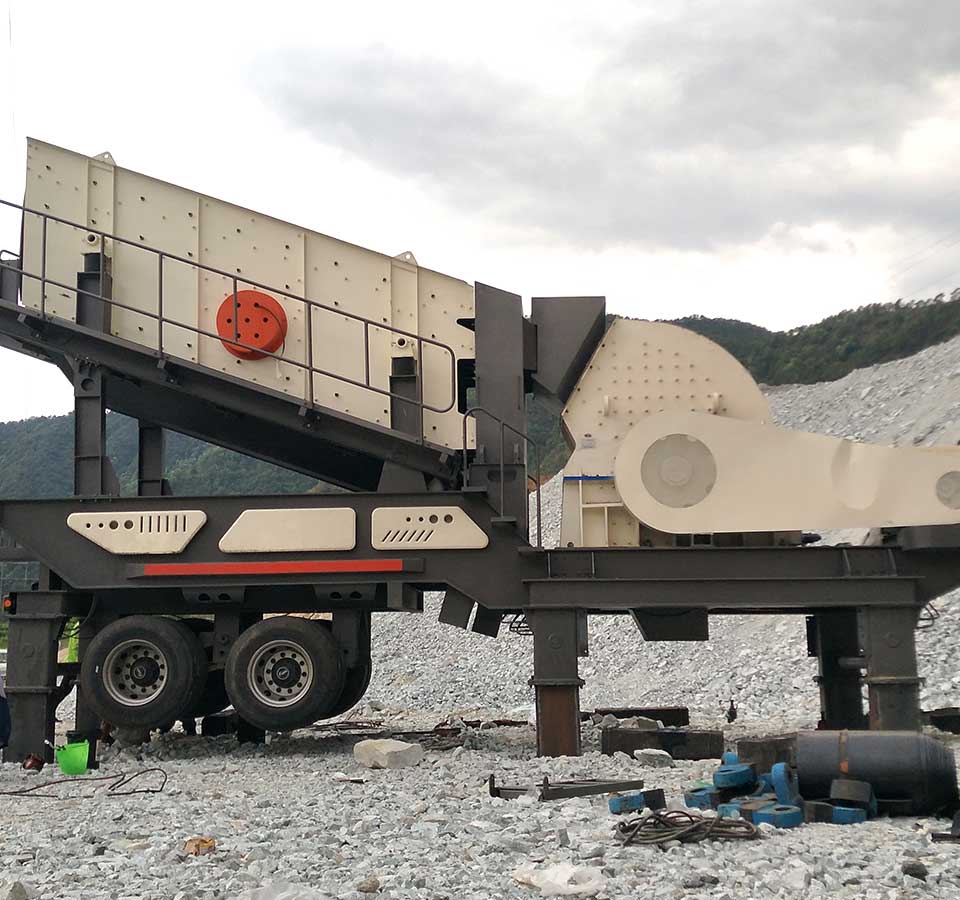日产3000方移动式石子破碎机再次发往安徽
